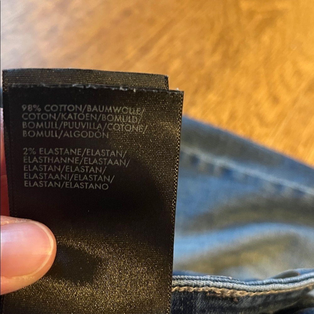 Liverpool Cropped Jean Color Tea Tree  Size 4 - Picture 8 of 11